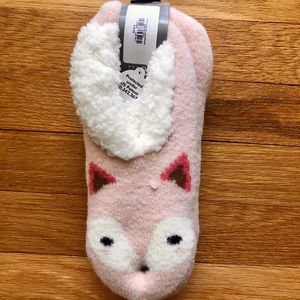 NWT Fuzzy Pink Fox Socks